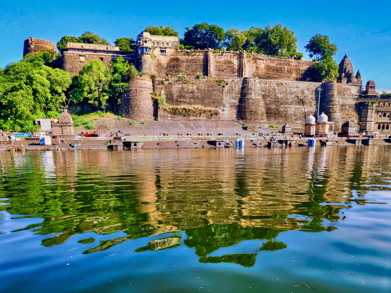 Ahilya Fort & Rajwada